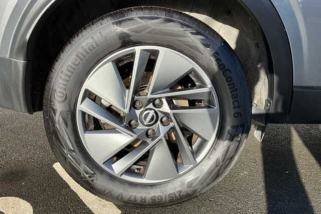 Nissan Qashqai 1.3 DiG-T MH Acenta Premium 5dr