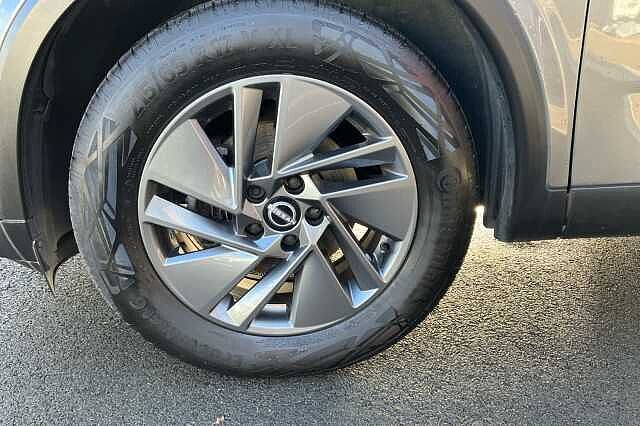 Nissan Qashqai 1.3 DiG-T MH Acenta Premium 5dr