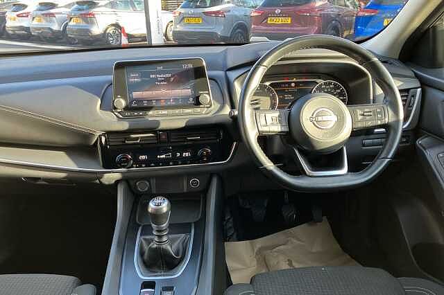 Nissan Qashqai 1.3 DiG-T MH Acenta Premium 5dr