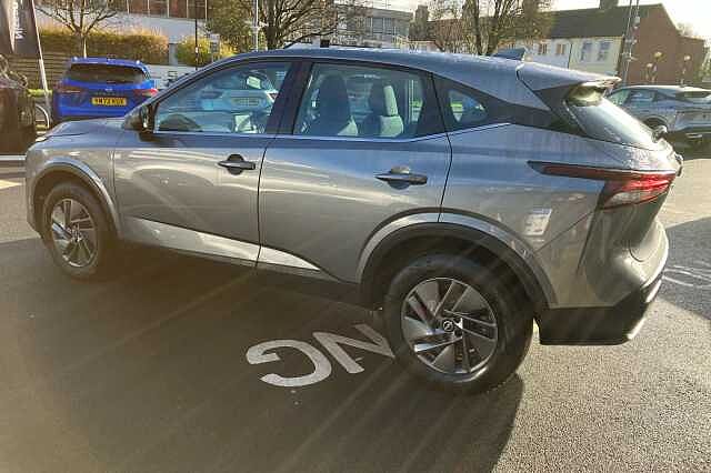 Nissan Qashqai 1.3 DiG-T MH Acenta Premium 5dr