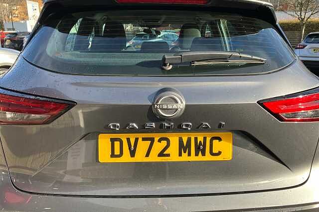Nissan Qashqai 1.3 DiG-T MH Acenta Premium 5dr