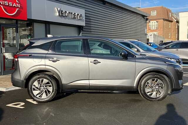 Nissan Qashqai 1.3 DiG-T MH Acenta Premium 5dr