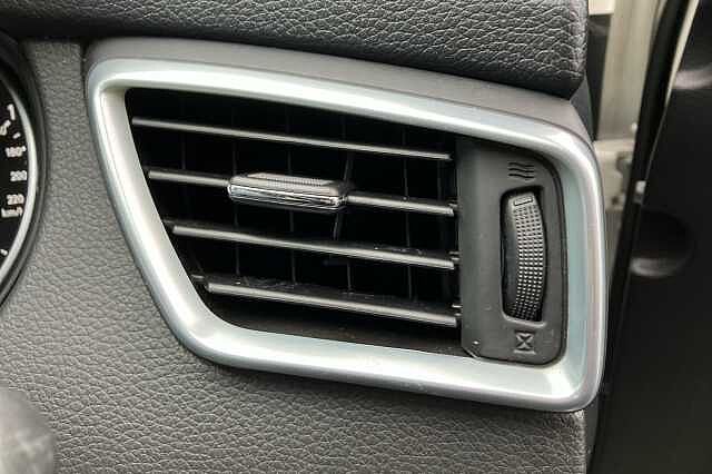 Nissan Qashqai 1.3 DiG-T 160 [157] Acenta Premium 5dr DCT