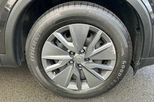 Nissan Qashqai 1.3 DiG-T MH Visia 5dr