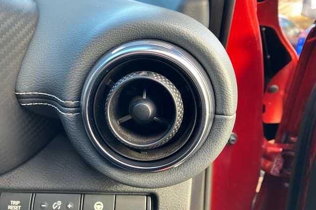 Nissan Juke 1.0 DiG-T Tekna 5dr