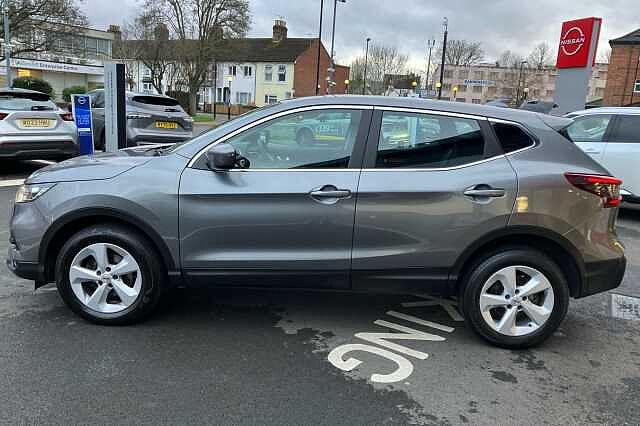 Nissan Qashqai 1.3 DiG-T Acenta Premium 5dr
