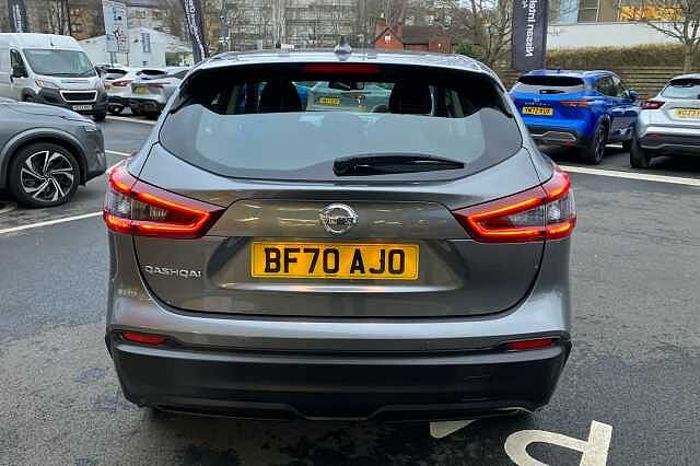 Nissan Qashqai 1.3 DiG-T Acenta Premium 5dr