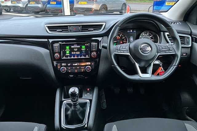 Nissan Qashqai 1.3 DiG-T Acenta Premium 5dr
