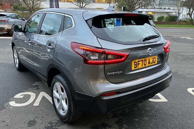 Nissan Qashqai 1.3 DiG-T Acenta Premium 5dr