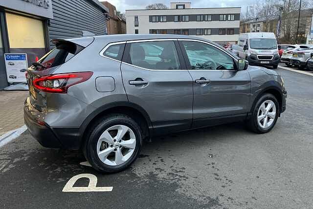 Nissan Qashqai 1.3 DiG-T Acenta Premium 5dr