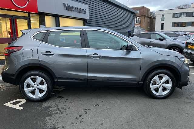 Nissan Qashqai 1.3 DiG-T Acenta Premium 5dr